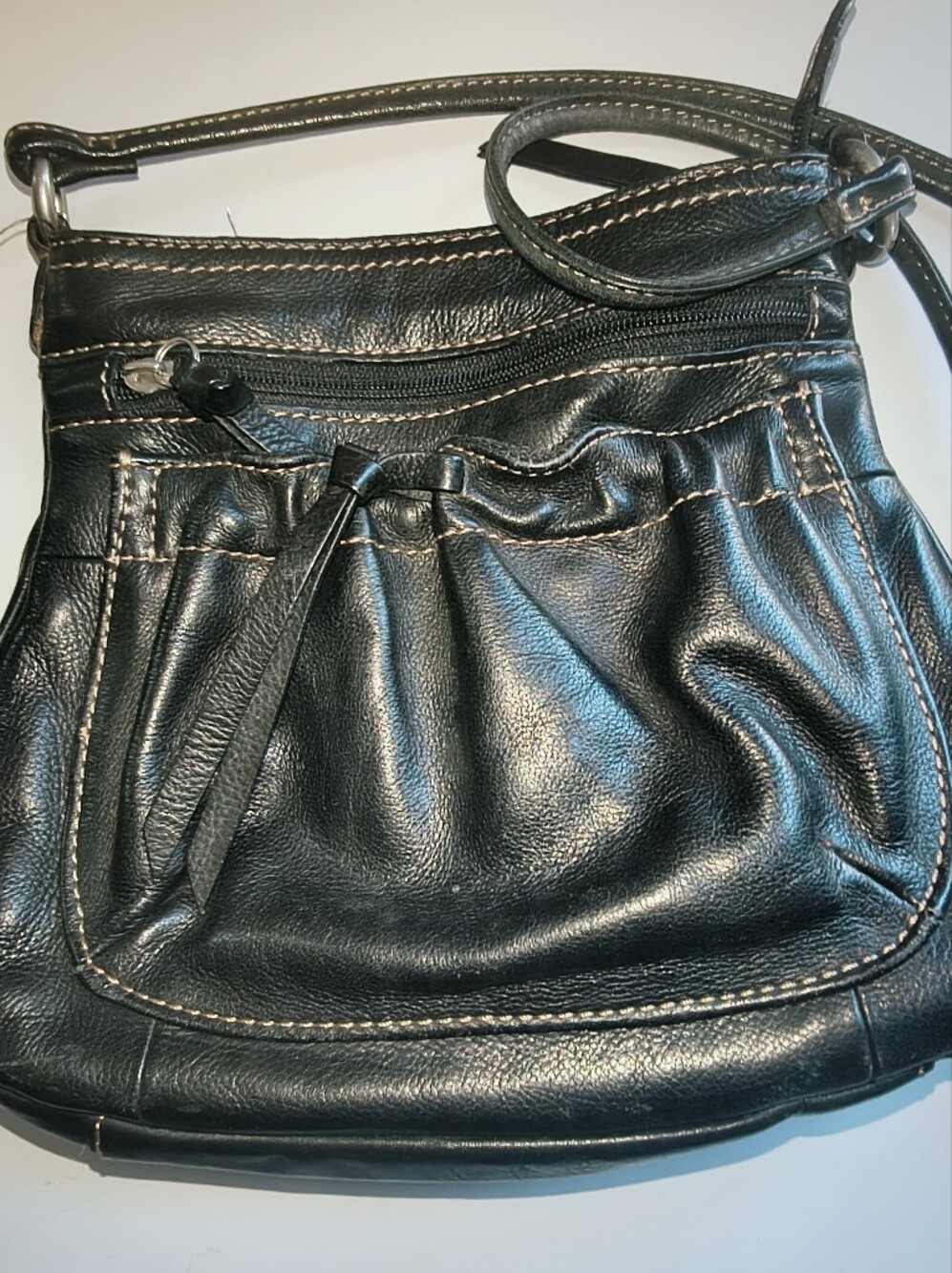 Fossil Black Leather Crossbody Bag with Silver-Tone Accents
